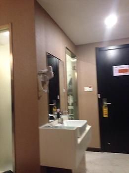 Aike Juzi Hotel-Taiyuan Xinjian Road Branch מראה חיצוני תמונה